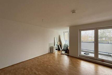 IDEAL FÜR JUNG UND ALT - Gemütliche 2-Zimmer-Wohnung mit EBK, Balkon und Fahrstuhl - Bernau