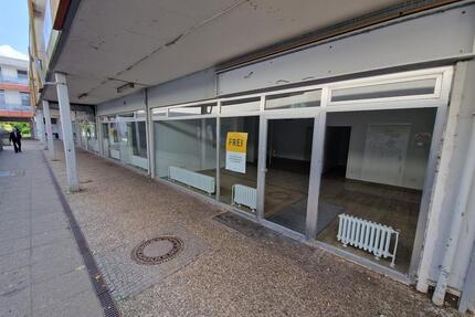 Laden- oder Büroflächen inmitten vom EKZ Mettenhof - Melsdorf