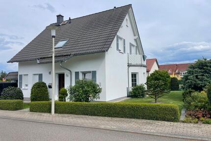 Einfamilienhaus - 330.000,00&nbsp;EUR Kaufpreis, ca.&nbsp; 110,00&nbsp;m&sup2; in Zwickau (PLZ: 08060) Zwickau-West