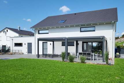 Haus zum Kaufen in Waldthurn 750.000,00 € 171 m²