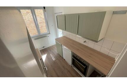 4 Zi, renoviert, Balkönchen, ev. Garage beim Marienhospital - Stuttgart Stuttgart-Süd