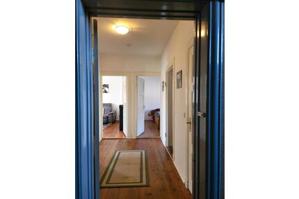 Helle 3-Zimmerwohnung im DG mit Balkon zentral - Flensburg