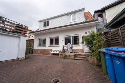 Neu renoviertes Wohnhaus in Kirchhain- Innenstadt Zentral !