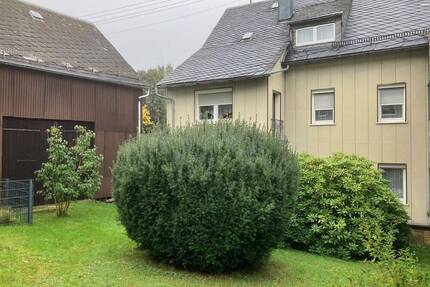 Charmantes, topgepflegtes Schmuckstück sucht neue Bewohner. - Helmbrechts Wüstenselbitz