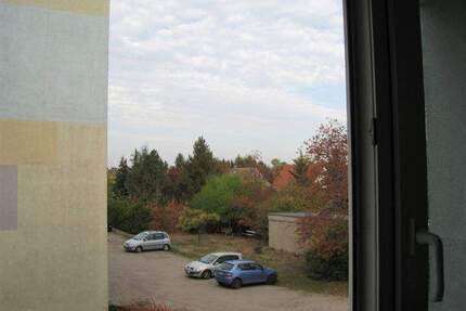 Günstige 3 Zi.-Wohnung mit Blick ins Grüne 3. OG. - Kemberg