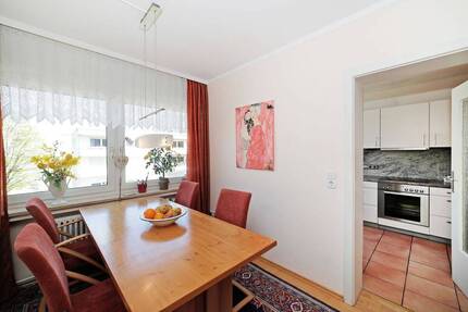 Attraktive 3,5-Zimmer-Wohnung in grüner und ruhiger Lage in Unterföhring
