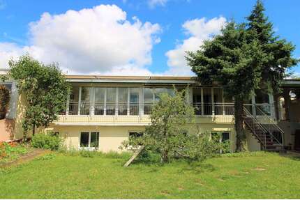 Haus zum Kaufen in Waldbronn 785.000,00 € 245 m²
