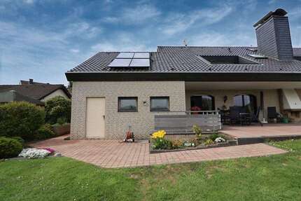 Haus zum Kaufen in Solingen 569.000,00 € 190 m²