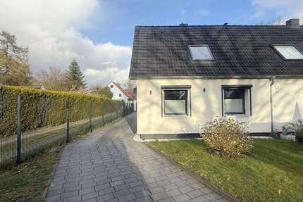 Haus zum Kaufen in Altona - Hamburg Lurup 645.000,00 € 123 m²