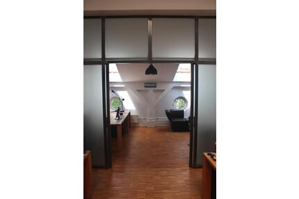 Private Office in Agentur - 750,00&nbsp;EUR Kaltmiete, ca.&nbsp; 22,00&nbsp;m&sup2; in Hamburg (PLZ: 22763) Ottensen