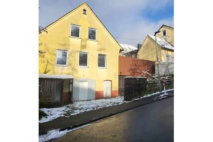Haus zum Kaufen in Lüdenscheid 160.000,00 € 2200 m²