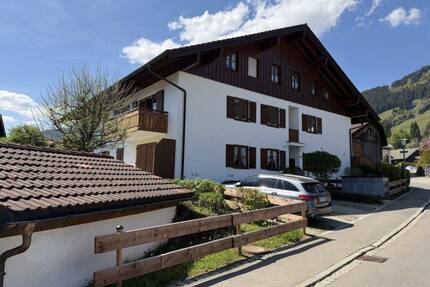 Wunderschöne renovierte 2-Zimmer Wohnung in Bolsterlang