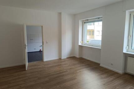 Neu Renovierte 2 Zimmer Wohnung in Offenbach mit neuer Küche - Offenbach am Main Hafen