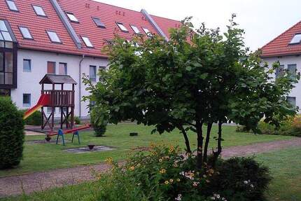 BEZUGSFREIE 2 ZIMMERWOHNUNG MIT LOGGIA + EIGENEM KFZ-STELLPLATZ IN DER TIEFGARAGE - Großbeeren Birkenhain