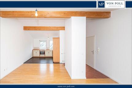 Vermietung: Helle Dachgeschosswohnung mit Balkon und Wohlfühlambiente - Cham