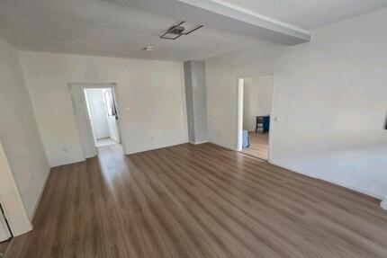 4 Zimmer Wohnung in Thaleischweiler-Fröschen - Pirmasens Fehrbach