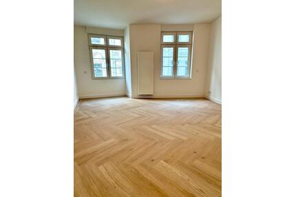Hochwertig sanierte 4-Zimmer-Wohnung mit Balkon - Wuppertal Elberfeld