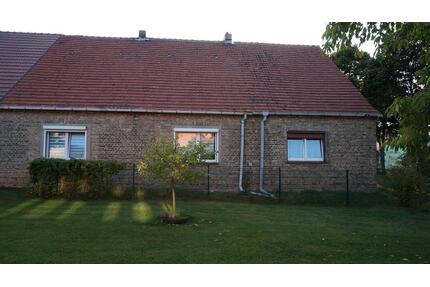 Großes Grundstück mit Haus + Einliegerwohnung – nahe Berlin - Nauen