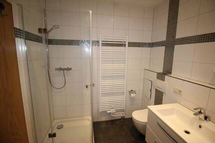 3-Raum-Wohnung, Aufzug, EBK, Balkon, Erstbezug nach Sanierung - Görlitz Südstadt