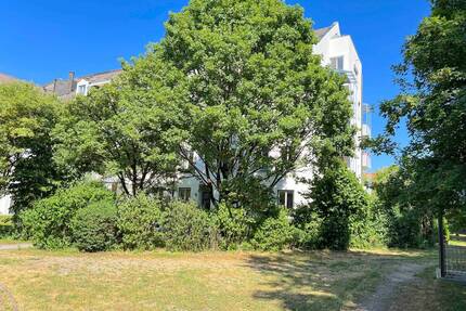 Großzügige, sehr helle, ruhige 4-Zi.-Whg. (ohne Balkon) in Bogenhausen - München