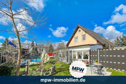 Wohnen im Grünen - Energiesparhaus mit Wintergarten & Pool - Berlin Mahlsdorf