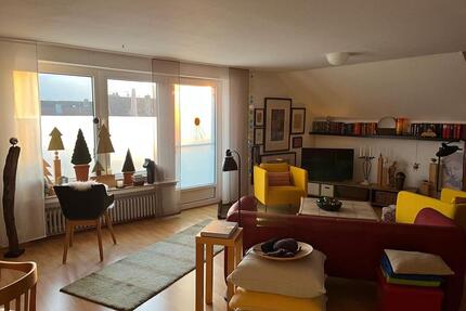 Helle Dachgeschosswohnung in zentraler Lage - Beverungen