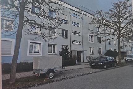 Moderne 4-Zimmer-Wohnung (100m²) mit Balkon, TG, Aufzug 2.OG - Regensburg Brandlberg