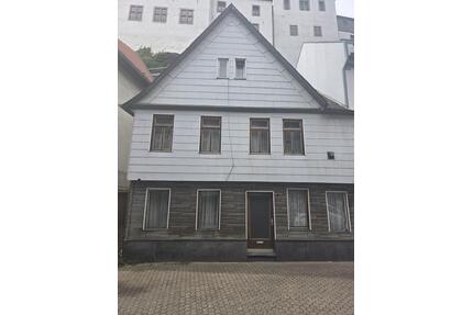 Altstadthaus in Diez – 127 m² - 98.500,00&nbsp;EUR Kaufpreis, ca.&nbsp; 127,00&nbsp;m&sup2; in Diez (PLZ: 65582)