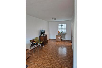 4 Zimmer Wohnung - 1.200,00&nbsp;EUR Kaltmiete, ca.&nbsp; 81,00&nbsp;m&sup2; in Uehlfeld (PLZ: 91486)