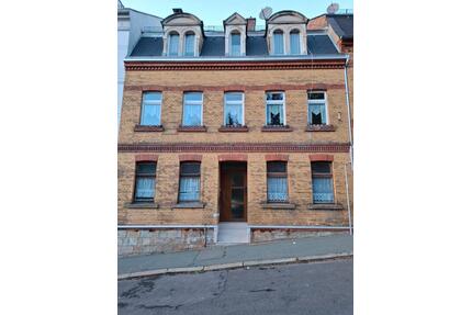 Reihenhaus Zentrumsnah - 45.000,00&nbsp;EUR Kaufpreis, ca.&nbsp; 189,00&nbsp;m&sup2; in Greiz (PLZ: 07973)