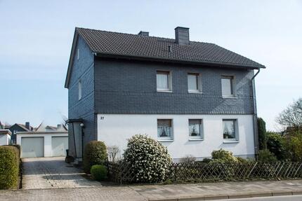 2-Familienhaus Bj.1966 m. 500 qm Grundstück 2 Garagen v. Privat - Radevormwald