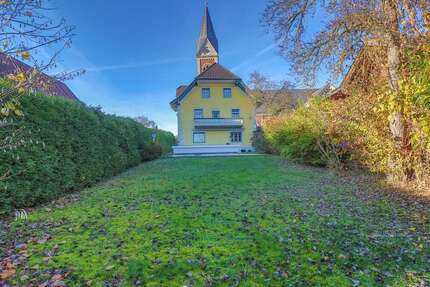 Haus zum Kaufen in Fridolfing 595.000,00 € 236 m²