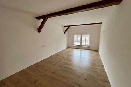 Wohnung zum Mieten in Schkeuditz OT Glesien 1.302,00 € 124 m²