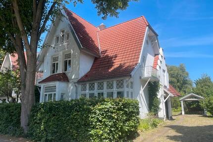 Historische Villa mit großem Garten und viel Potenzial - Bargteheide
