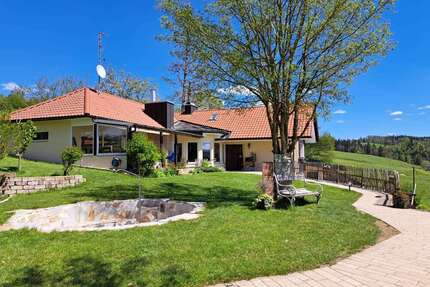 Haus zum Kaufen in Argenbühl 1.090.000,00 € 181 m²