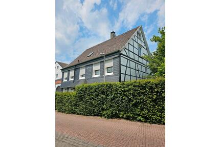Zweifamilienhaus Fachwerk freistehend mit Garten - von privat - Schwelm