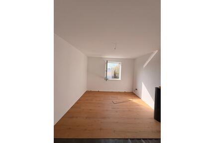 Frisch sanierte 3-Zimmer-Wohnung im 2. OG in Neustadt Kernstadt - Neustadt an der Weinstraße