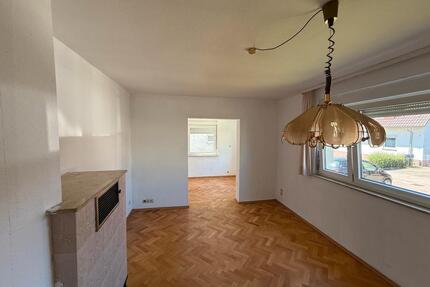 Wohnung mit Garten - 900,00&nbsp;EUR Kaltmiete, ca.&nbsp; 85,00&nbsp;m&sup2; in Weilheim an der Teck (PLZ: 73235)