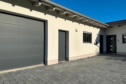 BungalowHaus zu vermieten - 10,00&nbsp;EUR Kaltmiete, ca.&nbsp; 150,00&nbsp;m&sup2; in Pemfling (PLZ: 93482)