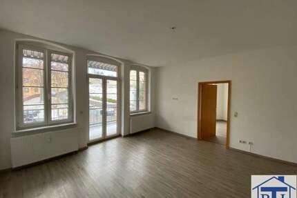Wohnung zum Kaufen in Auerbach 35.000,00 € 58.5 m²