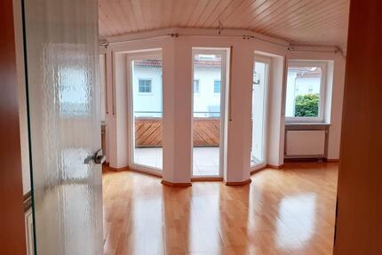 Helle 2,5-Zimmerwohnung mit Südbalkon in Tettnang-Kau