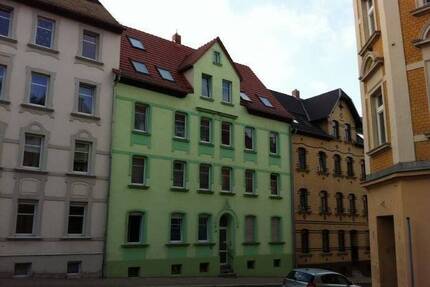 Wohnen Nähe Krankenhaus - Raumwohnung mit Balkon - Altenburg