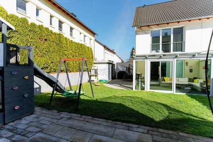 Haus zum Kaufen in Karlsruhe Stupferich 598.000,00 € 112.02 m² - Karlsruhe / Stupferich