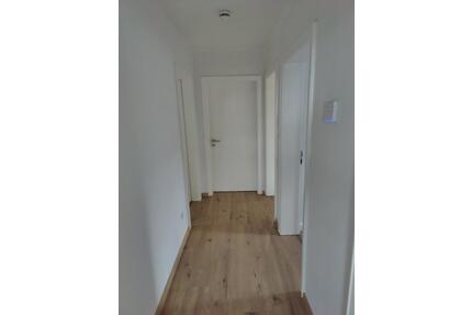 Schöne, sanierte 3 ZKB Wohnung in bester Lage in Petershagen