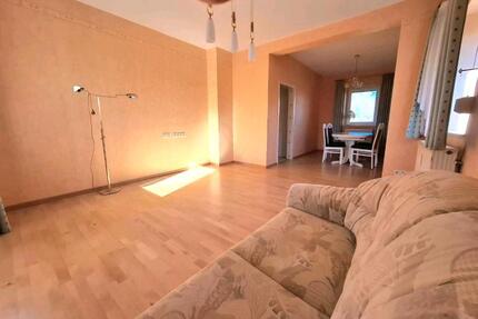 3-Zi. Wohnung mit Balkon, Garten, Keller und Scheune - Helmstedt Offleben