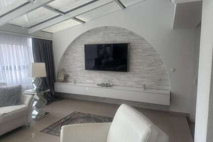 Wohnung zum Mieten in Leverkusen 2.290,00 € 211 m²