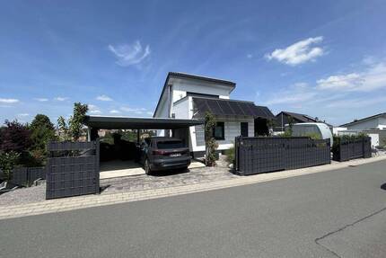 Modernes Einfamilienhaus mit Panorama-Aussicht in bevorzugter Wohnlage in Warburg