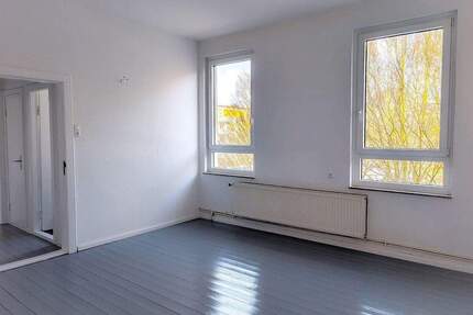 **Reserviert** Großzügige 4-Zimmer-Altbauwohnung direkt am Holzhafen - Bremerhaven Geestemünde