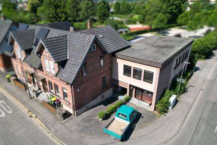 Wohnung zum Kaufen in Coburg 195.000,00 € 278 m²