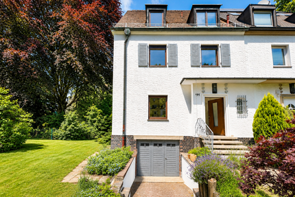 Haus zum Mieten in Nürnberg 2.750,00 € 196 m²